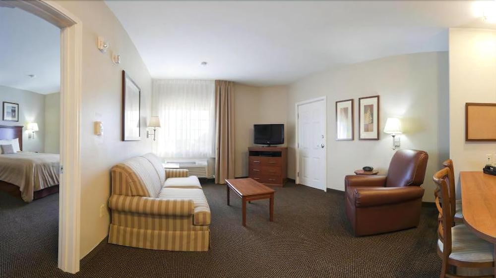 Candlewood Suites Deer Park By Ihg Экстерьер фото