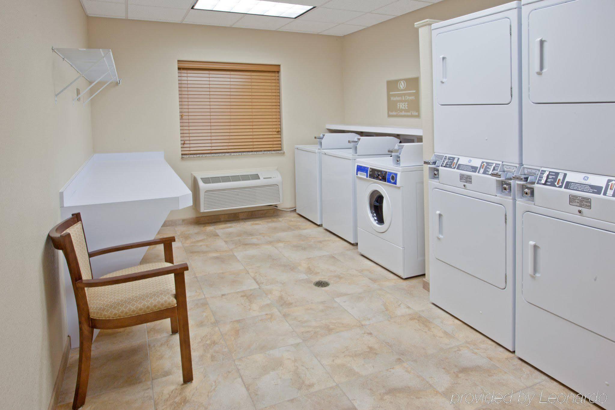 Candlewood Suites Deer Park By Ihg Экстерьер фото