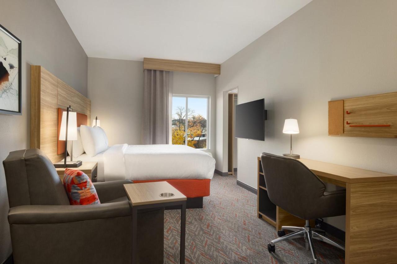Candlewood Suites Deer Park By Ihg Экстерьер фото