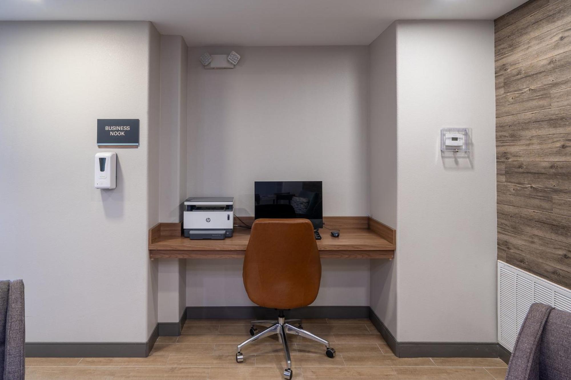 Candlewood Suites Deer Park By Ihg Экстерьер фото