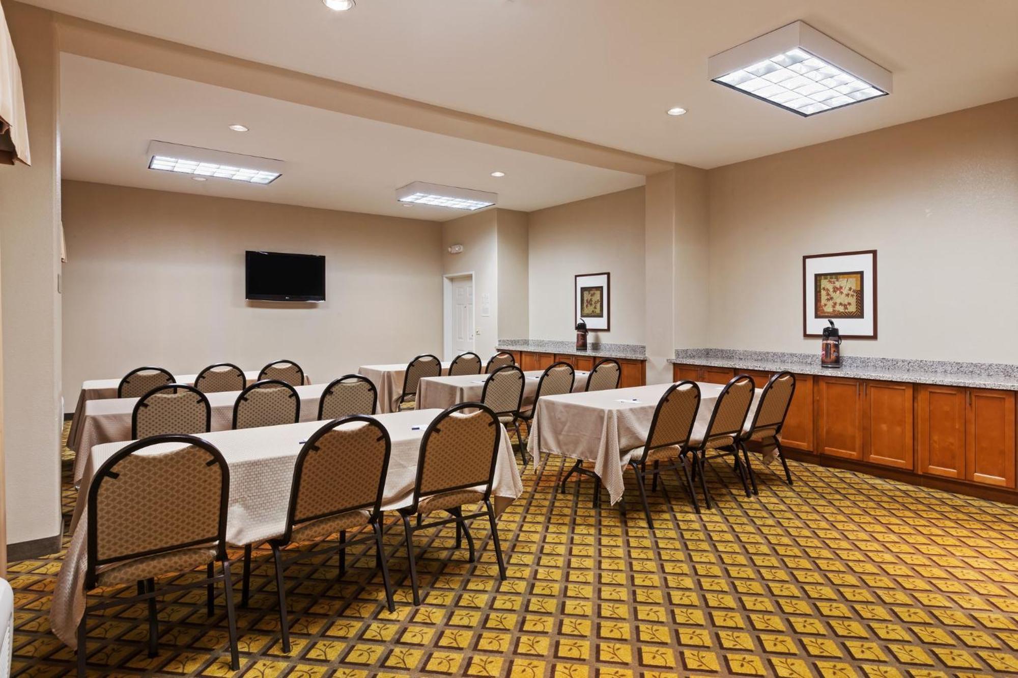 Candlewood Suites Deer Park By Ihg Экстерьер фото