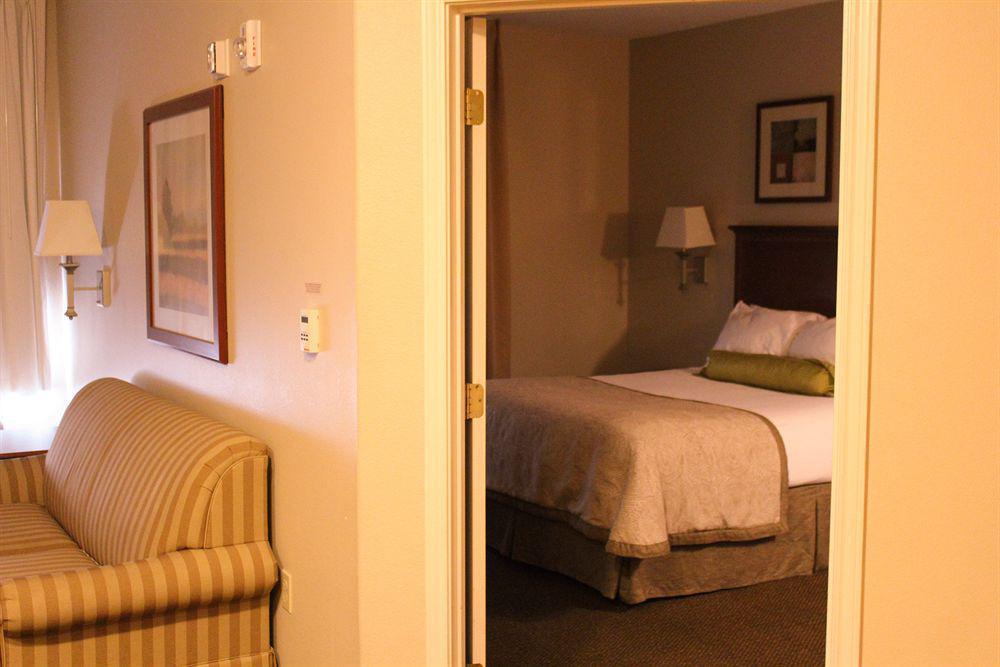 Candlewood Suites Deer Park By Ihg Экстерьер фото